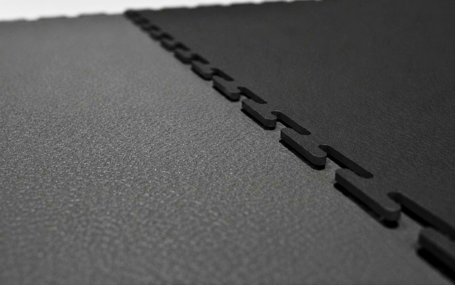 Material und Kantenprofil der Flexi-Tile Eco PVC-Klickfliese 4,5 mm